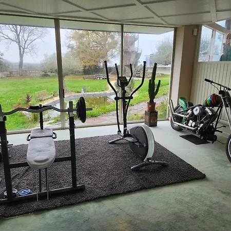 La De Louis Villa Saint-Planchers